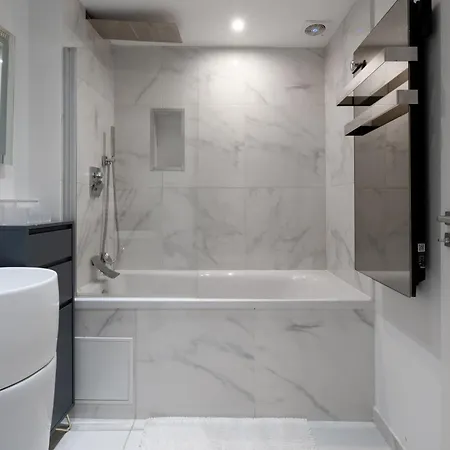 Le Yona Mirabeau - T3 Atypique Situe Dans Le Centre Historique - Proche Rotonde Apartment Aix-en-Provence