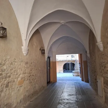 Le Yona Mirabeau - T3 Atypique Situe Dans Le Centre Historique - Proche Rotonde Aix-en-Provence