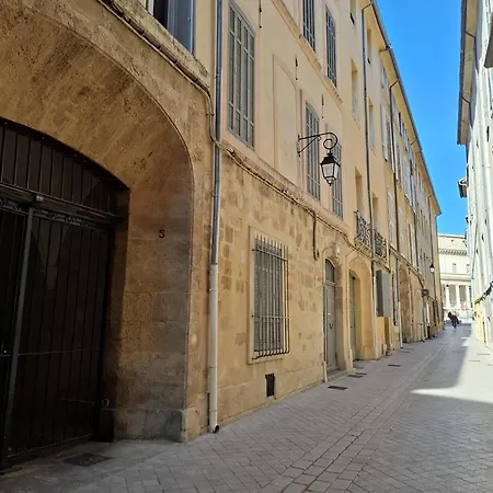 Le Yona Mirabeau - T3 Atypique Situe Dans Le Centre Historique - Proche Rotonde Apartment Aix-en-Provence